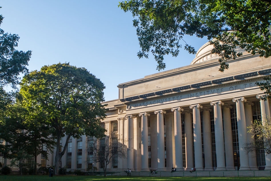 MIT's Revolutionary Computing College: AI-Focused Future Through Interdisciplinary Innovation