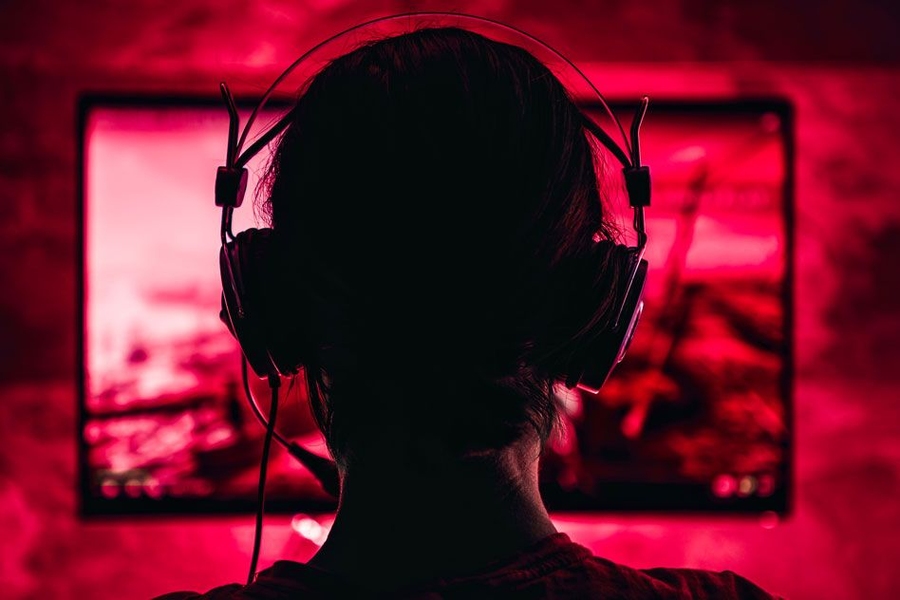 MIT's DeepRole AI Surpasses Human Players in Multiplayer Hidden-Role Strategy Games