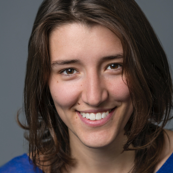 How AI is Transforming Digital Information Trust: Machine Learning Insights on Clickbait and Journalism Credibility